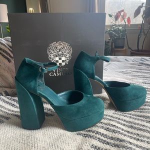Vince Camuto Grelena Suede Platofrm Pumps